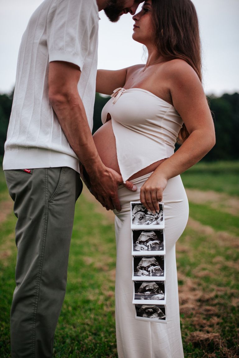 Maternity photography, photograph 10